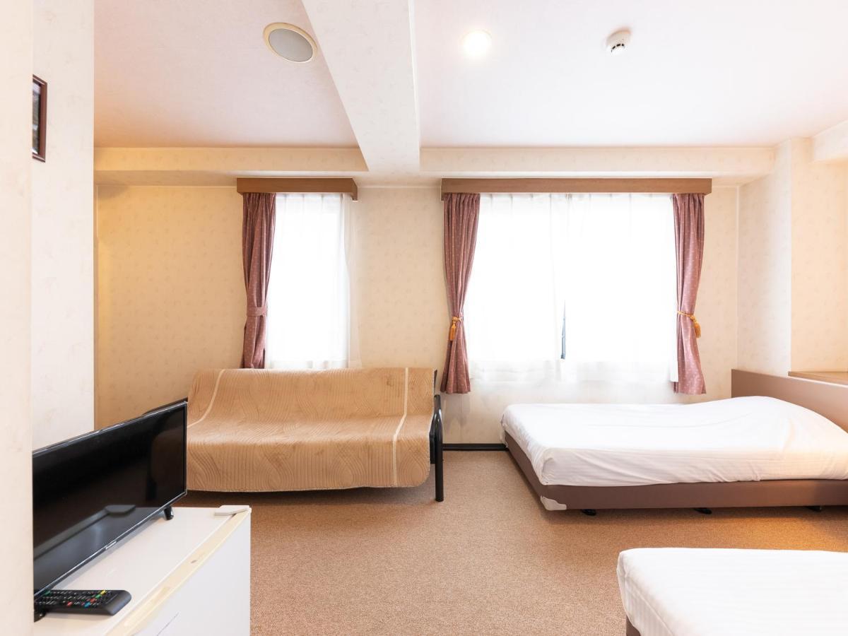 Tabist Business Hotel R Side Канадзава Екстер'єр фото