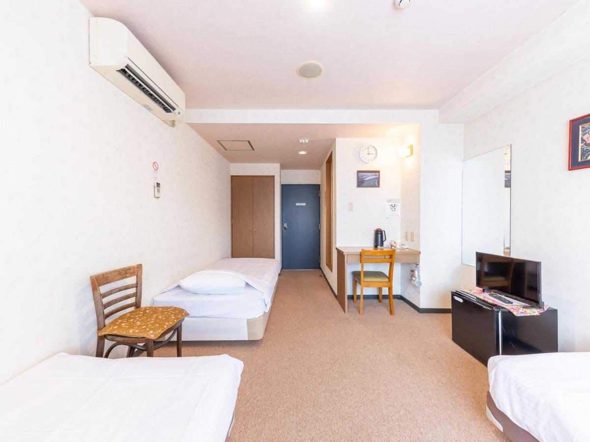 Tabist Business Hotel R Side Канадзава Екстер'єр фото