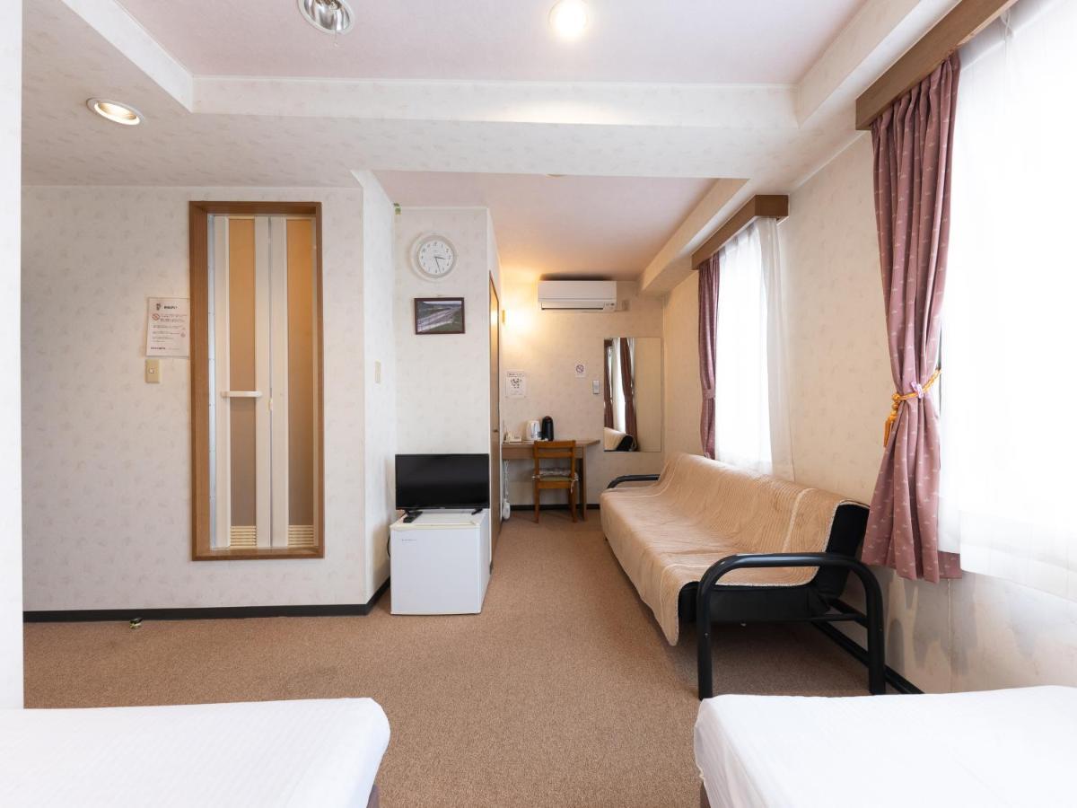 Tabist Business Hotel R Side Канадзава Екстер'єр фото